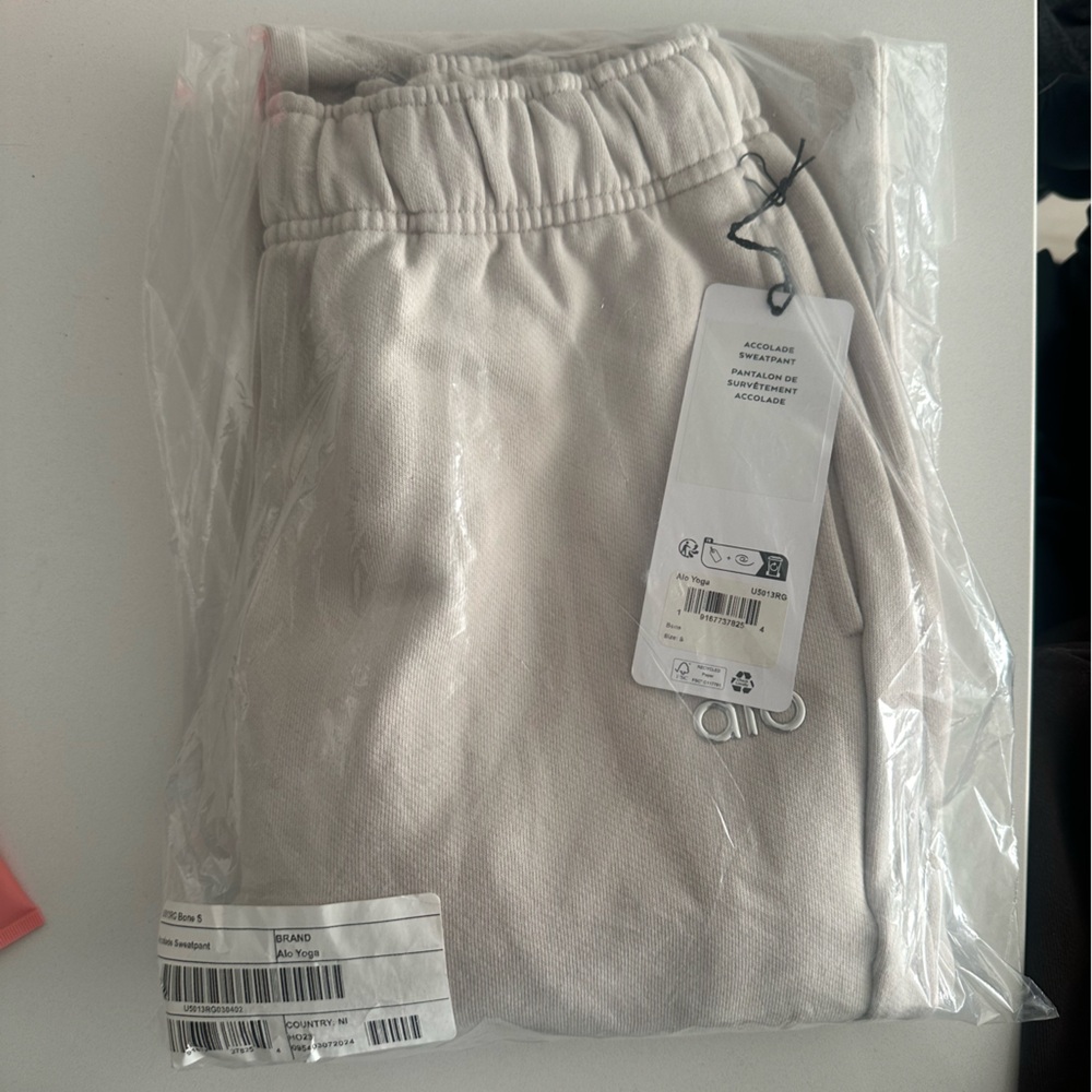 Alo Sweats